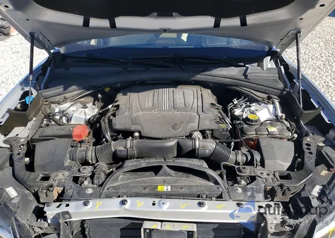 2017 Jaguar F-Pace First Edition z USA, uszkodzony, nr VIN SADCP2BV1HA047030